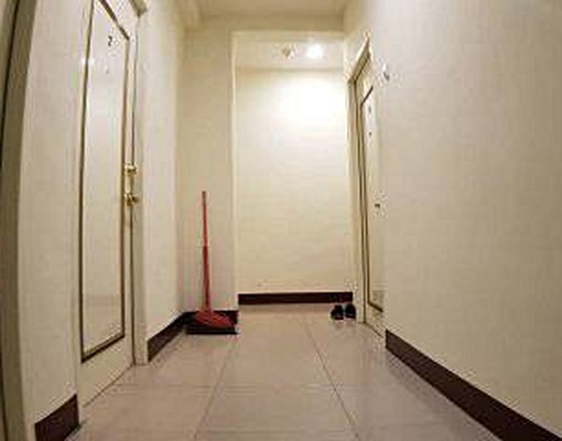 熱鬧長安街美食生活商圈(有對外窗) - Image 2