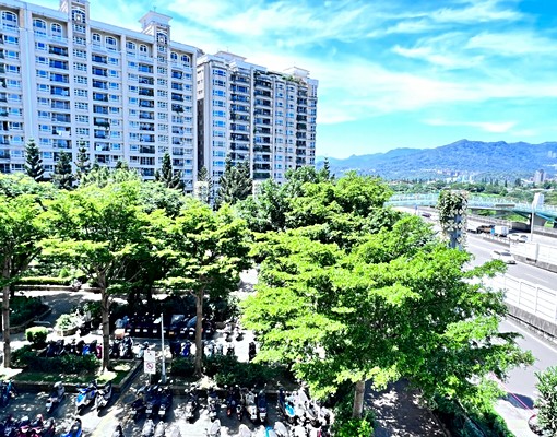 湯泉美地景觀美妝大套房有陽台 - Image 3