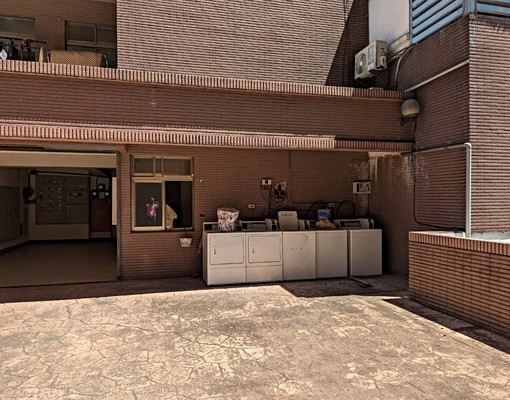 東華大學全新家具電齊可租補 - Image 1