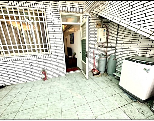 獨立陽台洗衣機/家具齊全/可租屋補助 - Image 9