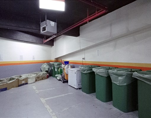政大附中邊間景觀附車位有管理代收信件垃圾 - Image 13