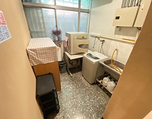 空間寬敞室內整潔用心整理大套房還有小陽台 - Image 9