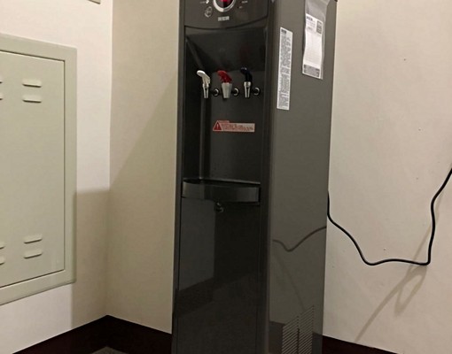 市中心/安全/乾淨/獨立洗衣機/電梯套房（可租補） - Image 2