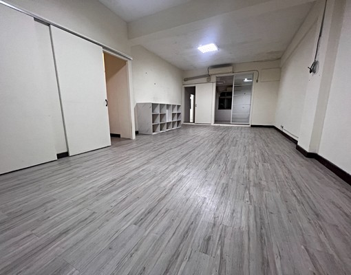 👉湖光市場5房.超值一樓⏩️影片看屋 - Image 2