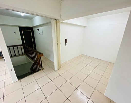 小洪精選-稀有住店💜超大空間💜2房💜三角店面 - Image 3