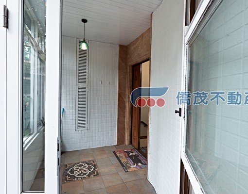 住進台北的綠意角落|忠孝新生站稀有樓中樓住辦首選* - Image 2