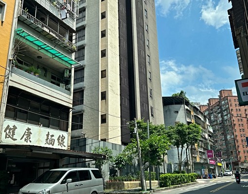 南興路水源路口一房一廳五樓公寓 - Image 1