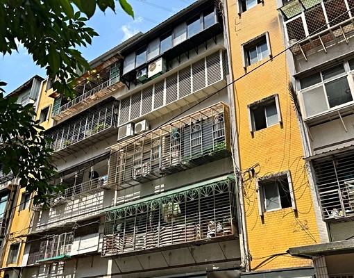 南興路水源路口一房一廳五樓公寓 - Image 2