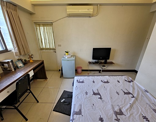 簽約送半個月!電梯套房~有機車位~近永興商圈 - Image 1