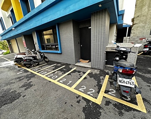 竹北二房附機車位近聯發科、台元科技 - Image 2