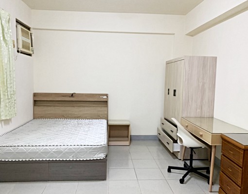 全新裝修。免仲介費。近逢甲、中科、水湳 - Image 1