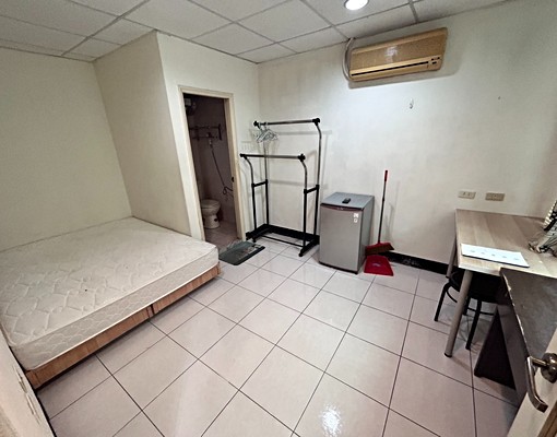 優質套房_龍華科技大學_鬧中取靜 - Image 1