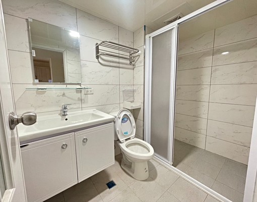 大竹路精華熱鬧地段✪大套房獨立陽台 - 591租屋網 - Image 1