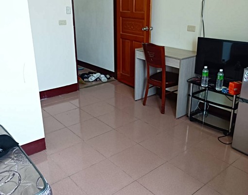 套房出租寬廣的空間一可開伙另計有陽台 - Image 14