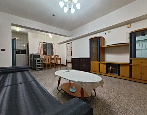 社宅🏠自由二富國公園電梯三房近巨蛋文藻📞愛窩 - Image 1