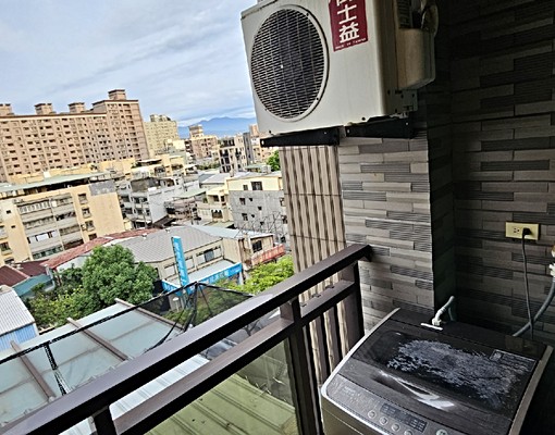 中豐路環南路★時尚風格商務套房★電梯！ - Image 2