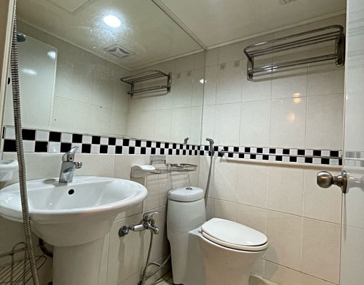 屋主自租獨洗獨曬中清路天津北平水湳 - Image 2