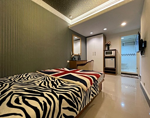 屋主自租獨洗獨曬中清路天津北平水湳 - Image 4