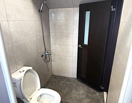 可租補文華高中電梯大套房(沙發獨洗曬) - Image 8