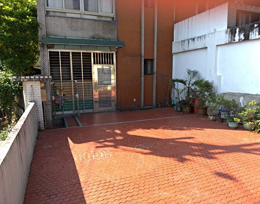 套房雅房各一間。白雲國小邊，近中研究、全聯。 - Image 10