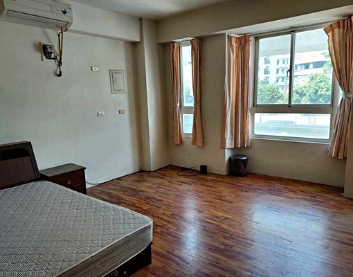 一房一廳採光好的大套房可升請租屋輔助 - Image 5