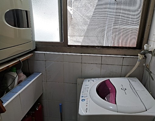 可租補~南京三民捷運近東興路~全新日立變頻冷氣 - Image 5