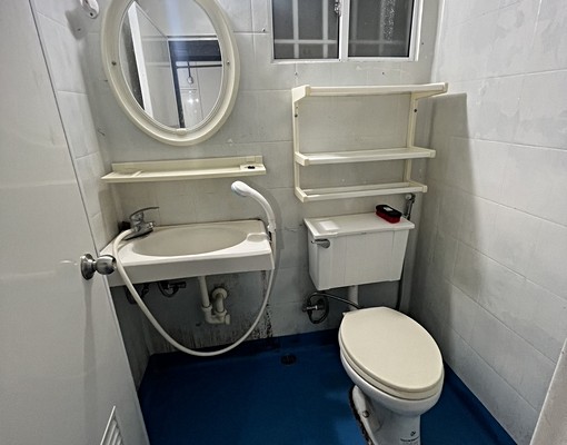 近學區工業風套房。含汽車停車位有優惠 - Image 4