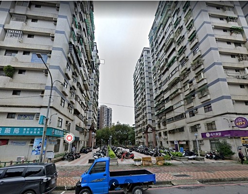 大四房採光通風好樓下就是公車站交通便捷 - Image 14
