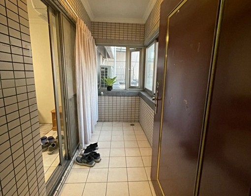 青海家樂福旁/精美電梯三房可寵/租補可談 - Image 11