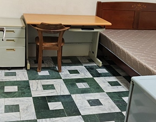 後庄中央路思夢樂後方有窗有室內機車位 - Image 5