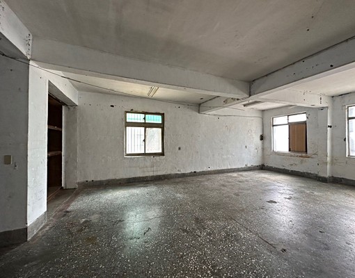 有室內貨梯，適合倉庫 - Image 2