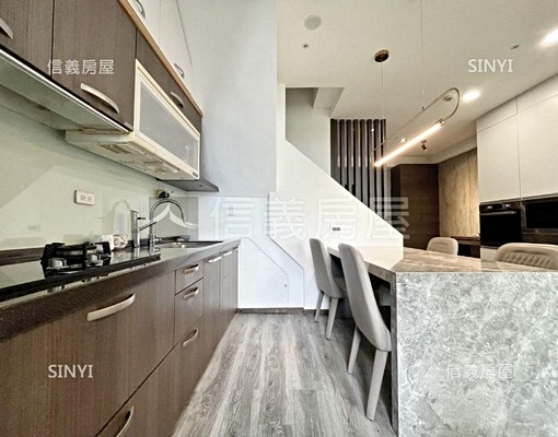 南加州樓中樓景觀房,百萬裝潢含嵌入式烤箱/家電 - Image 6