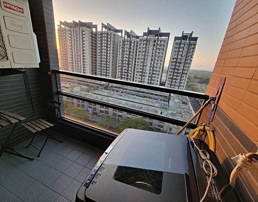 楠梓土庫車位景觀宅 - Image 1