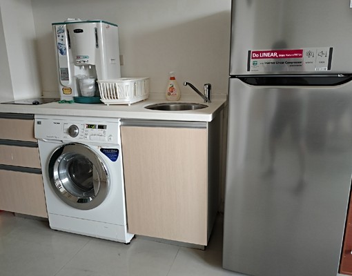 套房出租，樓中樓國賓飯店旁(謝絕煙寵與仲介) - Image 1