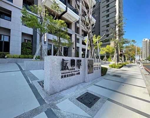 青海商圈美術館特區全新未住平車 - Image 5