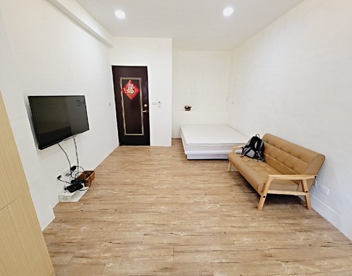 徐匯中學站舒適大空間獨立洗衣機變頻冷套房 - Image 4