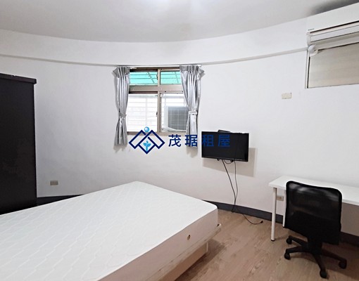 自由街口,電梯大樓,正2房,採光明亮 - Image 5