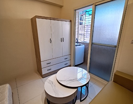 埔墘家樂福⭐️新裝潢大套房⭐️大陽台⭐️獨立洗衣機 - Image 7