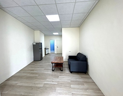 民生路有陽台電梯套房~近康樂街 - Image 3