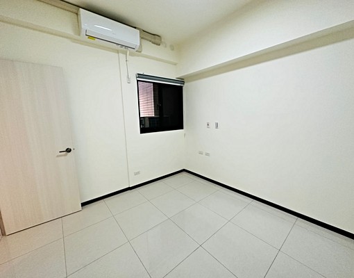 全新兩房優質社區附平面車位可租輔 - Image 5