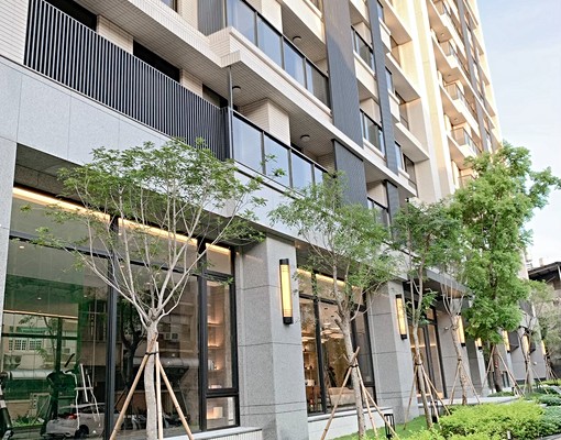 高醫熱河三民區/近後驛捷運/新明亮雅房 - Image 1