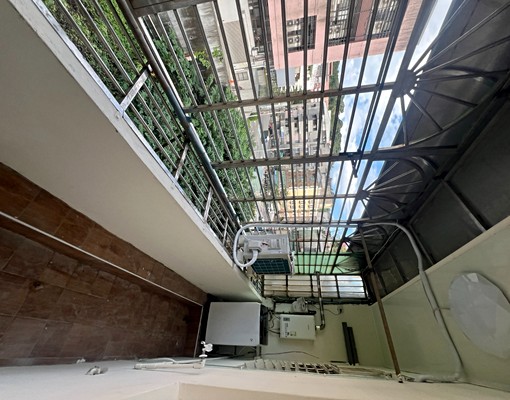 經國全新裝修-大陽台+大套房 - Image 2