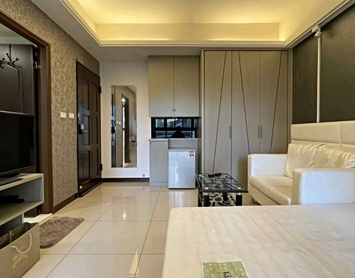 竹北家樂福商圈獨立套房～車位另租～稀有釋出 - Image 1