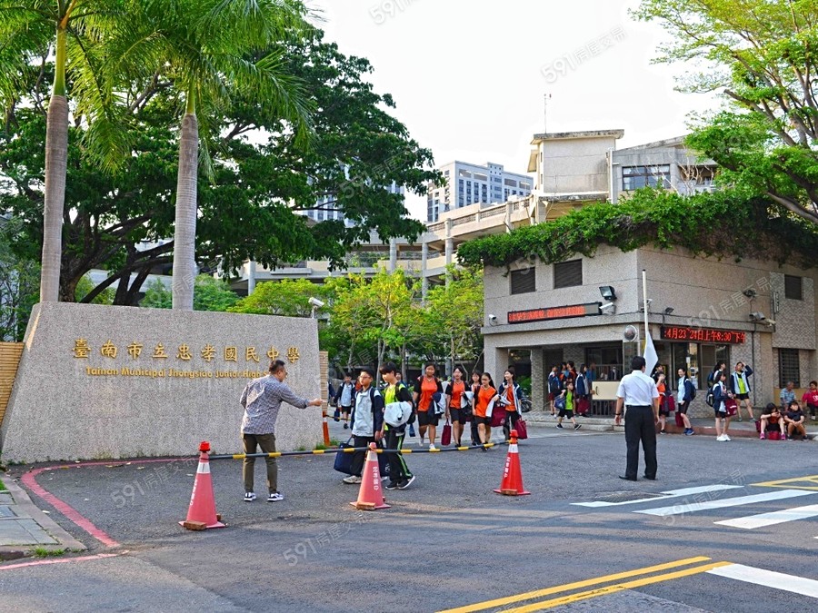 郡騰慕光環境圖