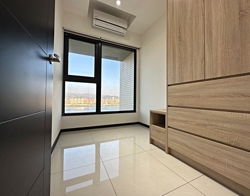 正面河景三房含管理費及平面車位 - Image 4