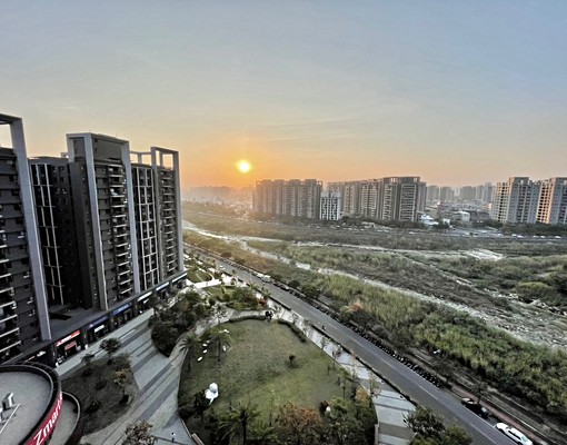 近台74總太聚作🔥絕美景觀2房🉑雙租補戶籍外國人高齡長者 - Image 1