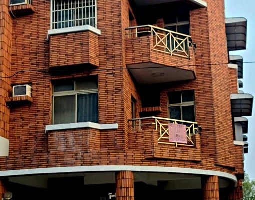 蚵仔寮漁港附近,三角窗一樓店面27坪出租 - Image 1