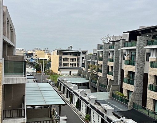 新地檢署旁全新漂亮透天別墅 - Image 15