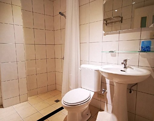 優質採光套房 - Image 4