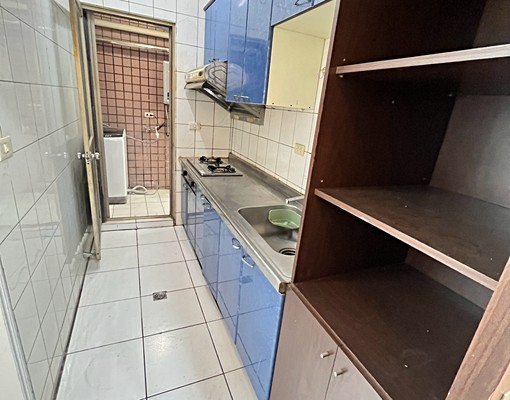 太原車站.太原路.精武路.車位可停休旅 - Image 7